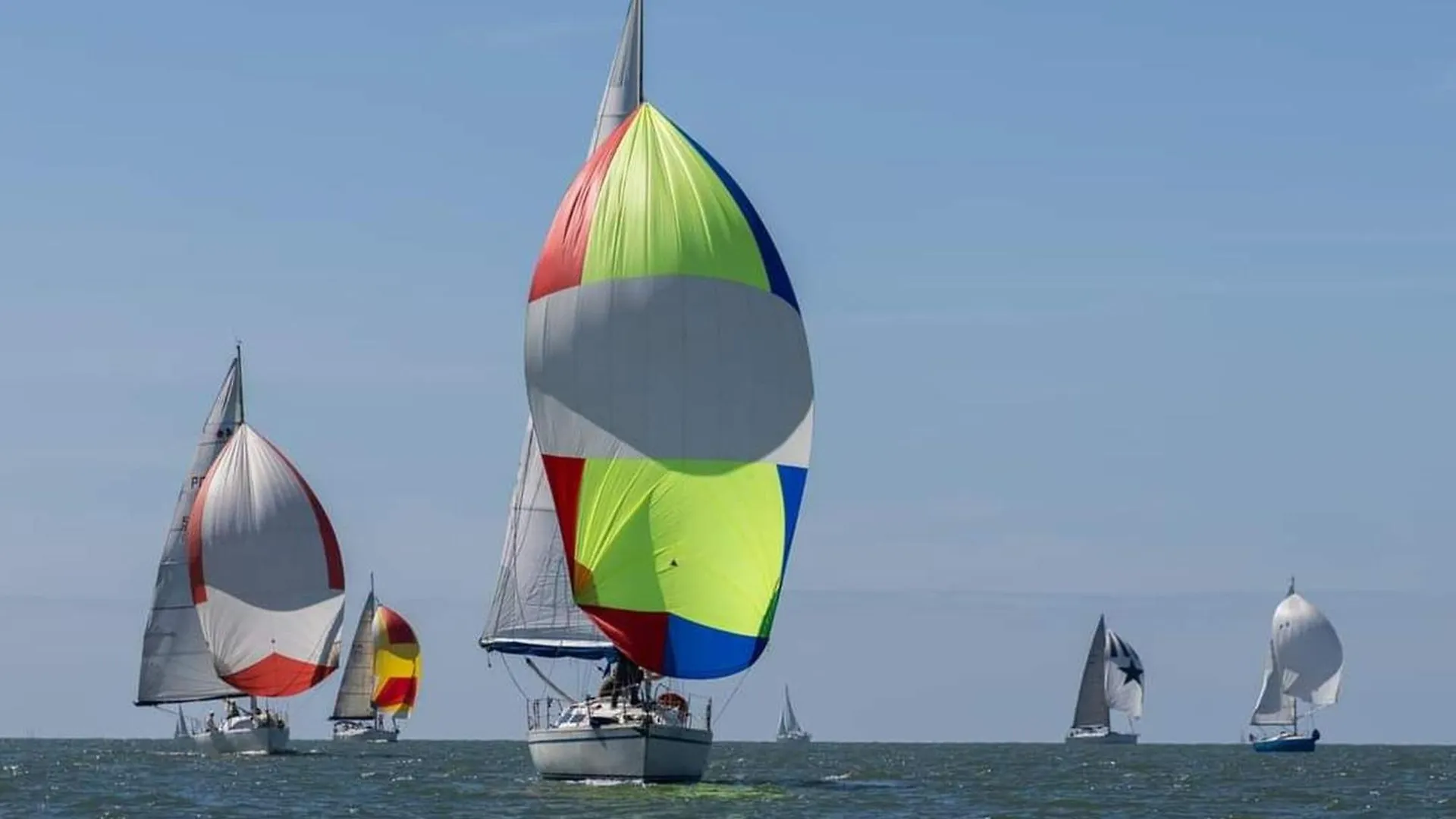 Be Local - Sleep Aboard The Santa Maria Sailing Boat In Lisbon Apartment